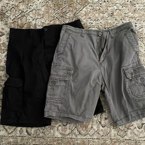 Bundle of 2 pair size 34 cargo shorts.